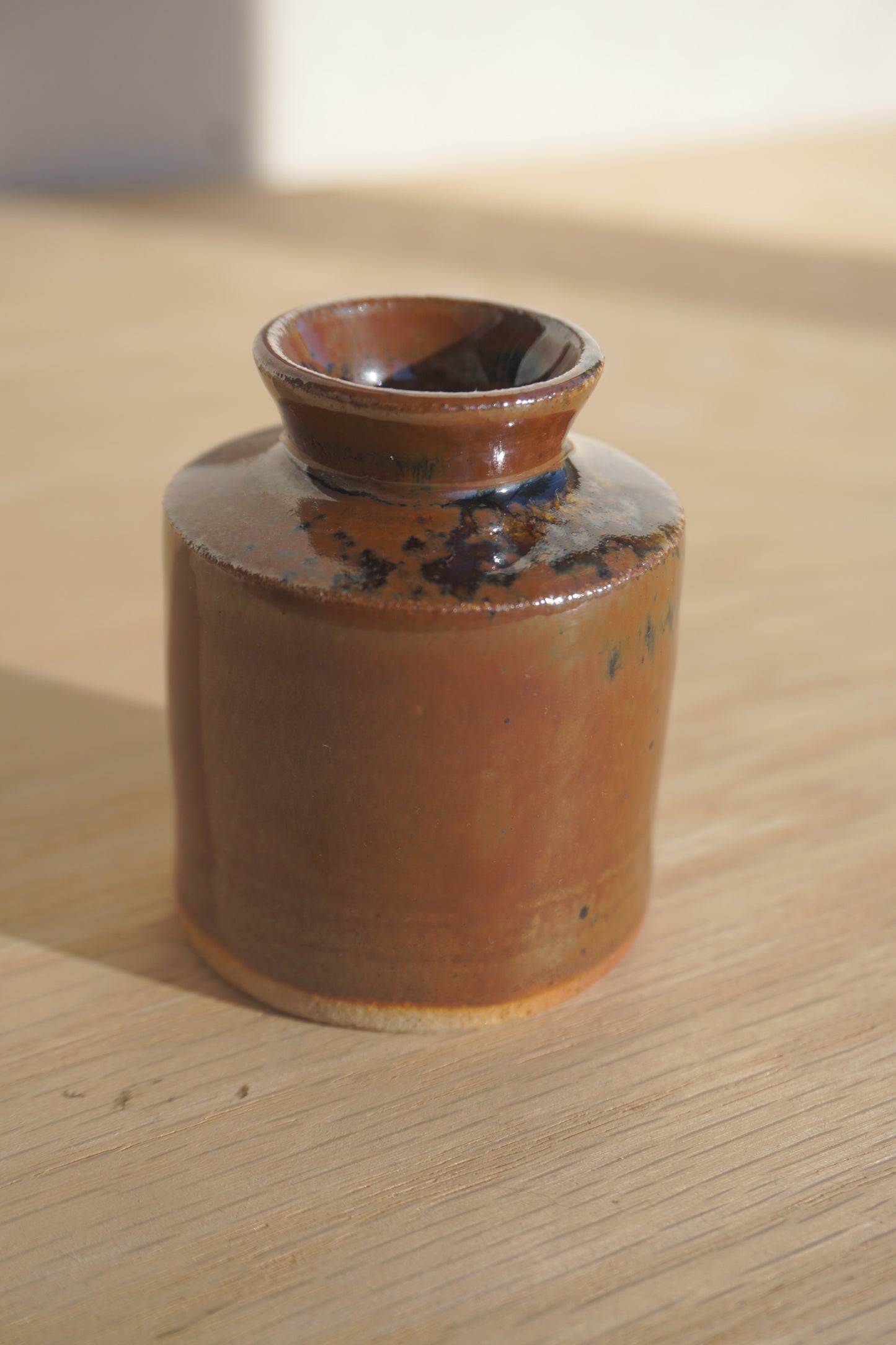 Small bud vase in Rust