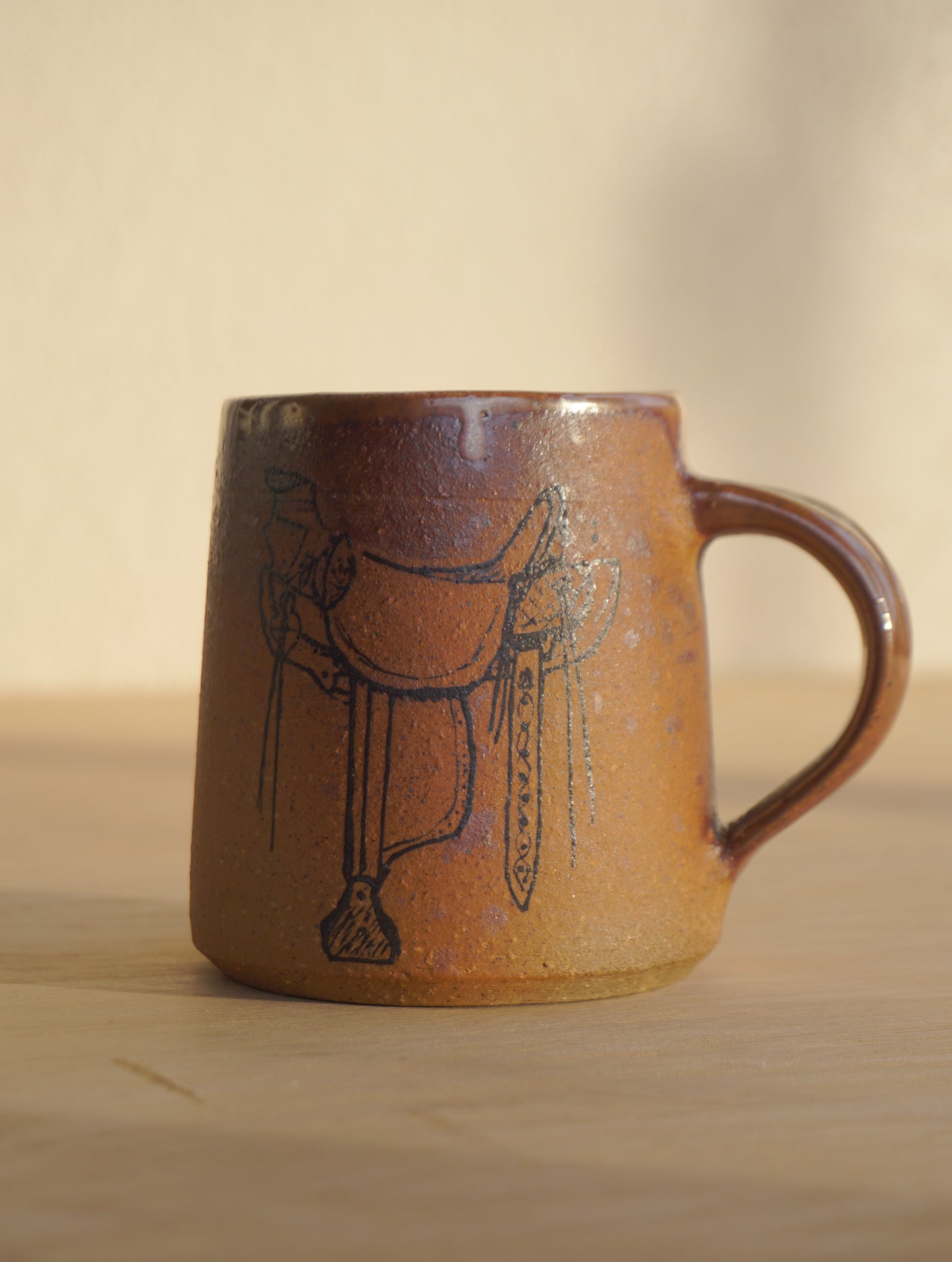 Wade saddle mug