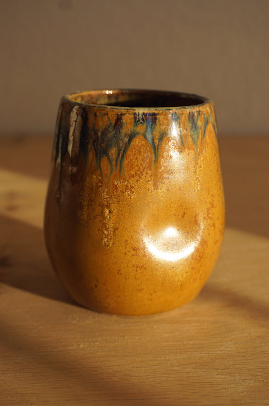 Thumbprint tumbler in Chocolate ash