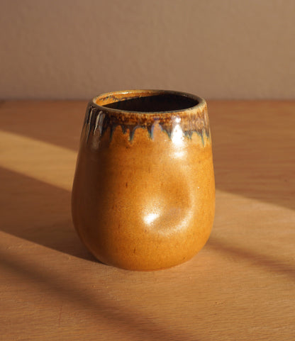 Thumbprint tumbler in Chocolate ash