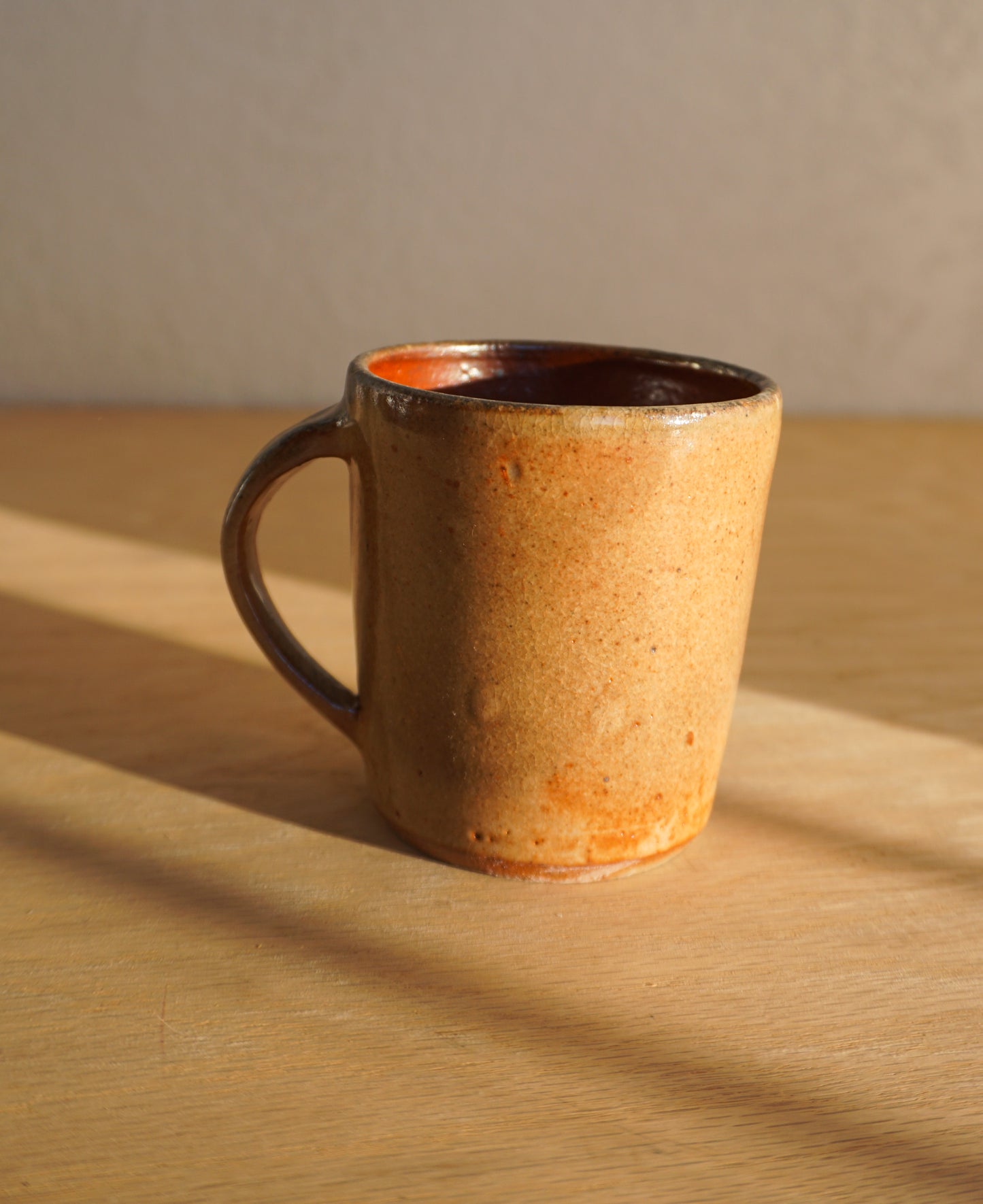 Small mug in Gold Shino