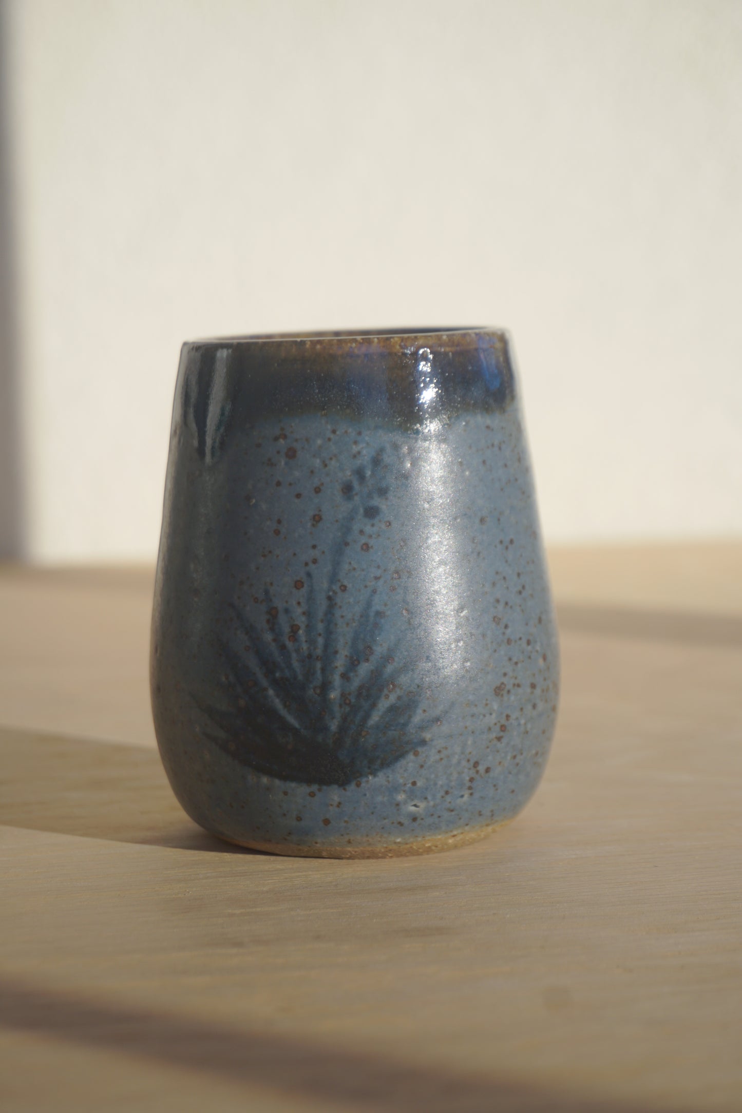 Blue yucca thumbprint tumbler