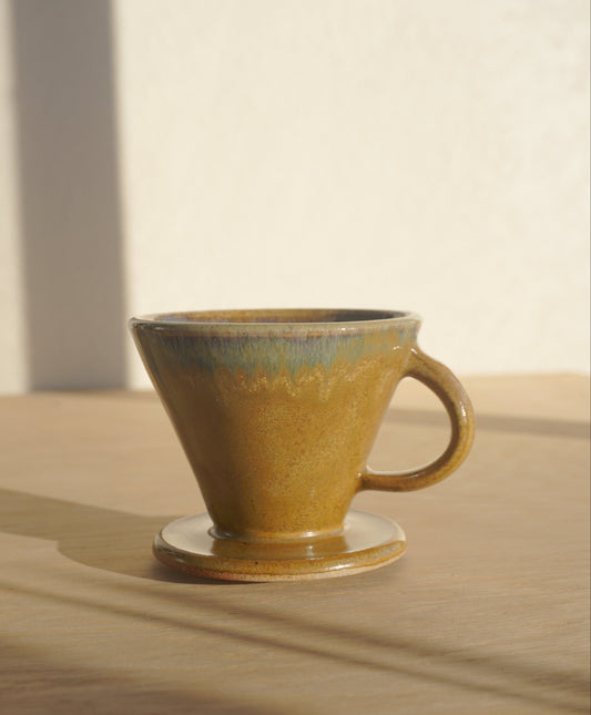 Coffee pour over in Chocolate ash